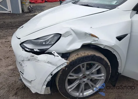 2023 Tesla Model Y Awd/Long Range Dual Motor All-Wheel Drive from USA, damaged, VIN 7SAYGDEE9PF602906